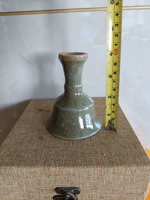古玩陶瓷龍泉青瓷高足杯真品鑒賞圖