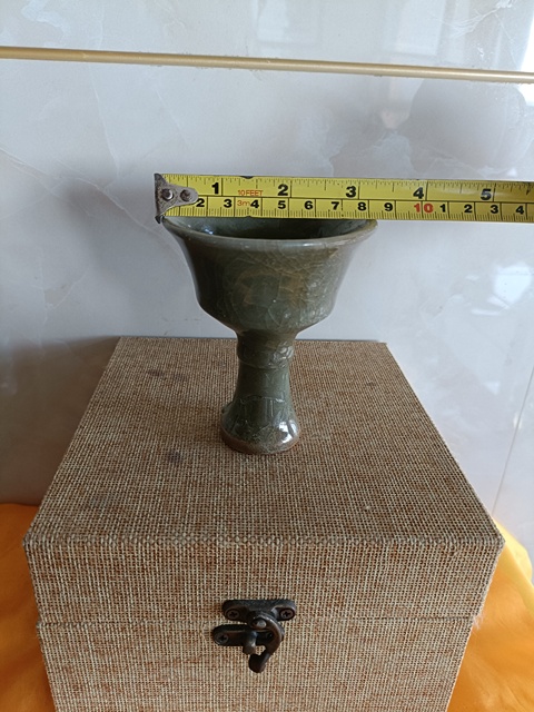 古玩陶瓷龍泉青瓷高足杯真品鑒賞圖