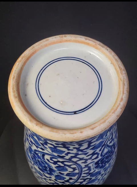 古玩陶瓷青花瓶真品鑒賞圖