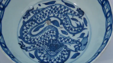 古玩陶瓷青花八蠻進寶圖墩式碗真品鑒賞圖