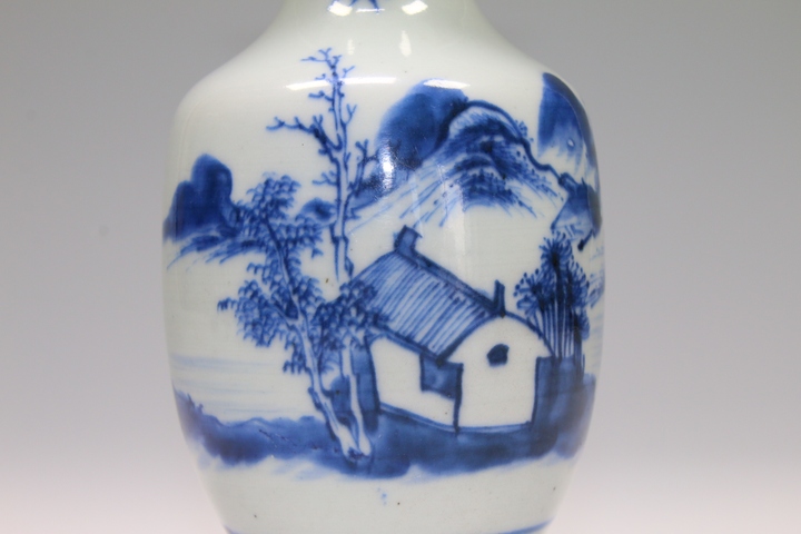 古玩陶瓷清雍正·青花山水風景圖撇口瓶拍賣,當前價格1884元