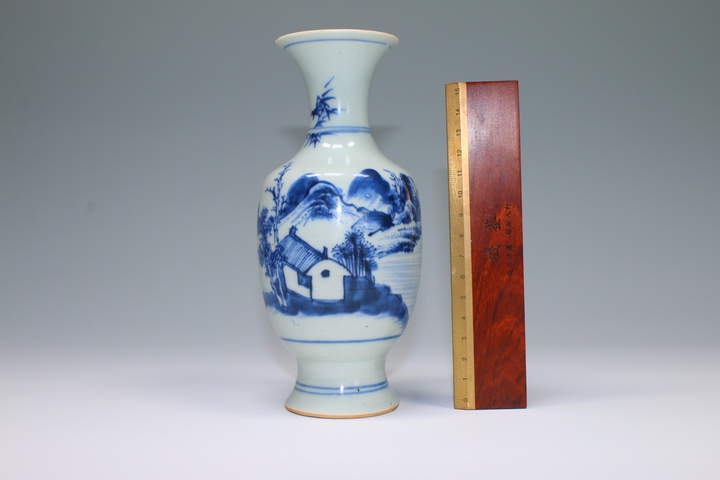 古玩陶瓷清雍正·青花山水風景圖撇口瓶拍賣,當前價格1884元