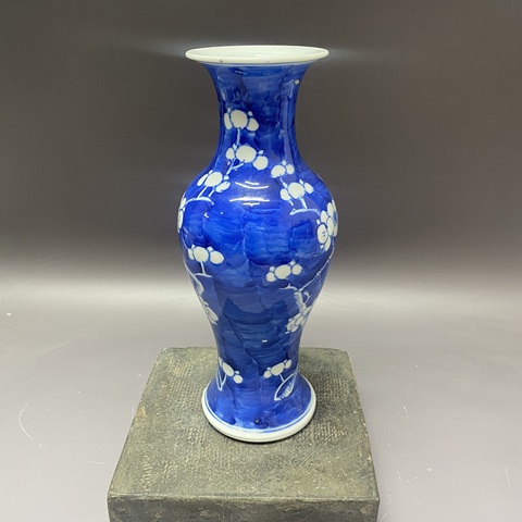 古玩陶瓷清晚期·青花留白冰梅·觀音瓶拍賣,當前價格2900元