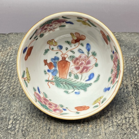 古玩陶瓷清雍正·博古花卉·外紫金釉內(nèi)粉彩杯拍賣，當(dāng)前價格1200元