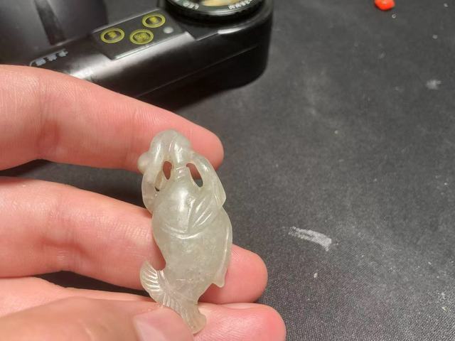 古玩玉器魚形掛件真品鑒賞圖