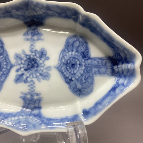 古玩陶瓷清乾隆·花卉紋青花盤拍賣,當前價格1200元