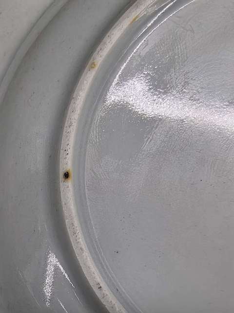 古玩陶瓷清嘉慶廣彩人物徽章折沿盤真品鑒賞圖