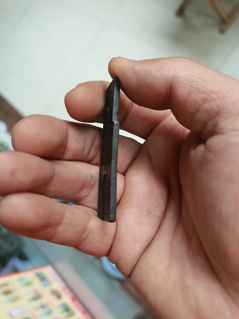 古玩錢幣貨布真品鑒賞圖