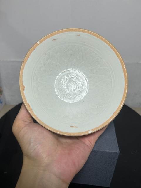 古玩陶瓷青白瓷印花碗真品鑒賞圖