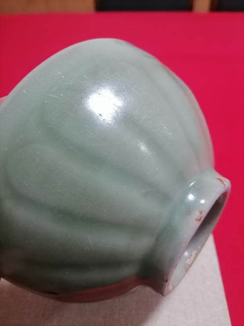 古玩陶瓷龍泉青瓷刻花碗真品鑒賞圖