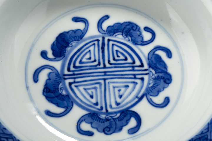 古玩陶瓷晚清·青花內五福捧壽外竹林七賢紋折沿碗拍賣,當前價格388元