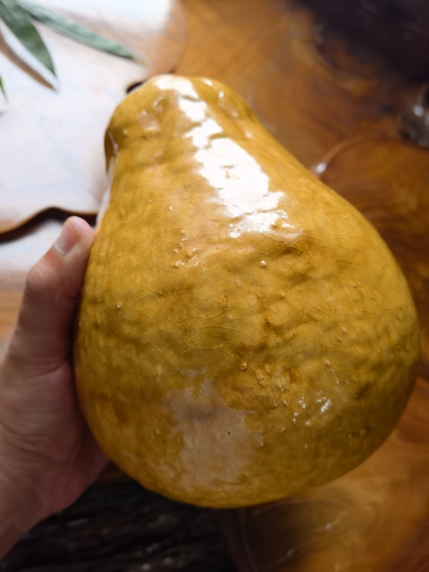 古玩陶瓷黃釉像生瓷真品鑒賞圖