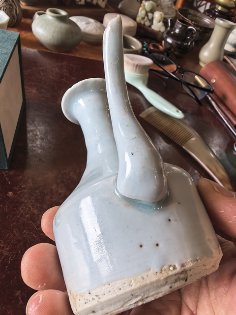 古玩陶瓷白釉酒壺真品鑒賞圖