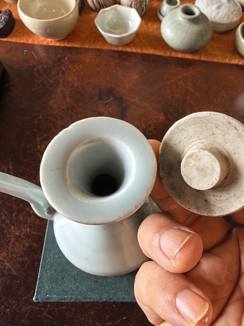 古玩陶瓷白釉酒壺真品鑒賞圖