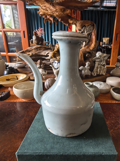 古玩陶瓷白釉酒壺真品鑒賞圖