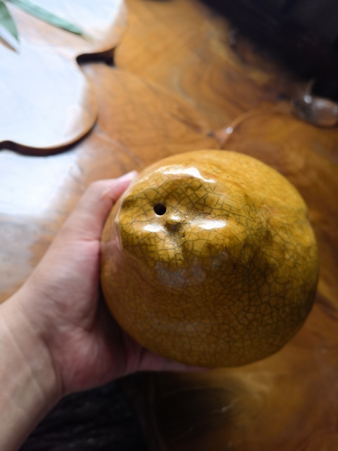古玩陶瓷黃釉像生瓷真品鑒賞圖
