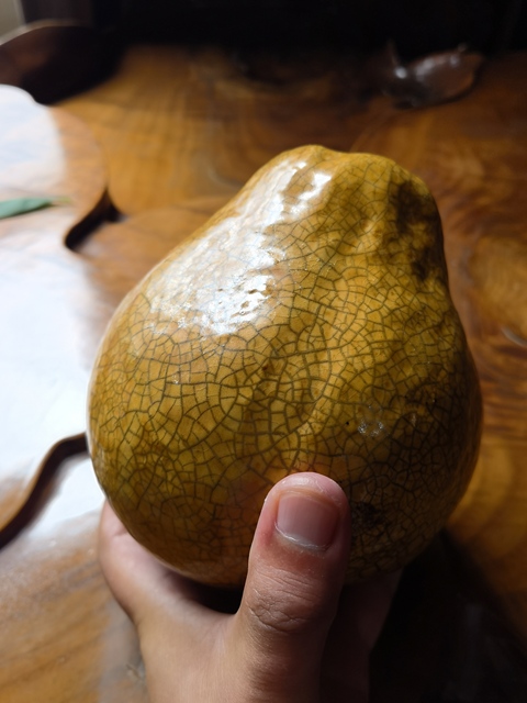 古玩陶瓷黃釉像生瓷真品鑒賞圖