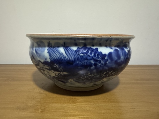 古玩陶瓷龍紋青花香爐真品鑒賞圖