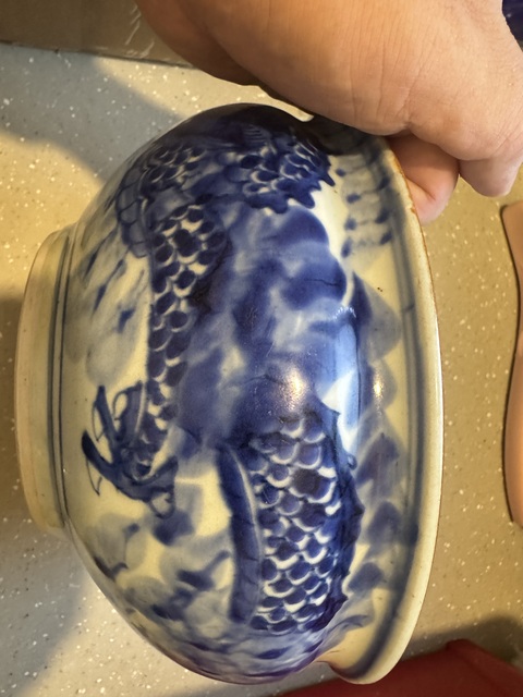 古玩陶瓷龍紋青花香爐真品鑒賞圖