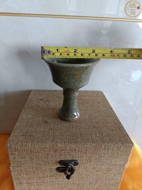 古玩陶瓷元龍泉高足杯真品鑒賞圖