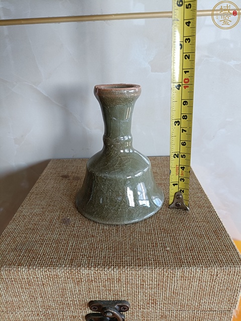 古玩陶瓷元龍泉高足杯真品鑒賞圖