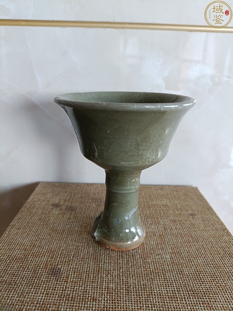 古玩陶瓷元龍泉高足杯真品鑒賞圖
