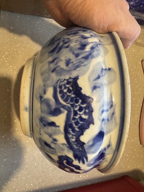 古玩陶瓷龍紋青花香爐真品鑒賞圖
