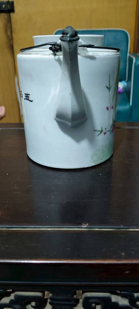 古玩陶瓷粉彩柳樹黃鶯茶壺真品鑒賞圖