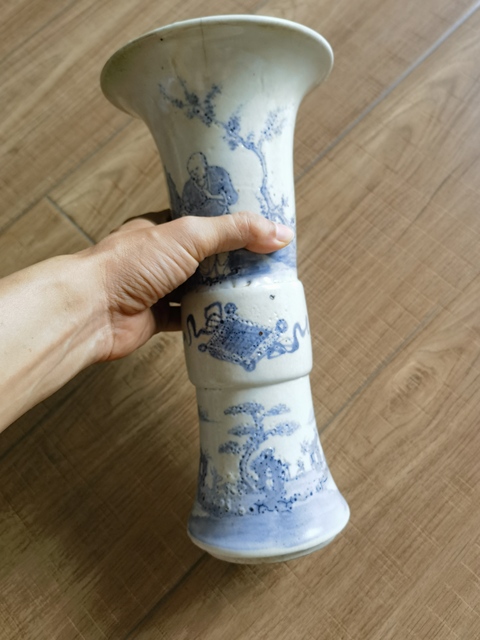 古玩陶瓷青花花觚真品鑒賞圖