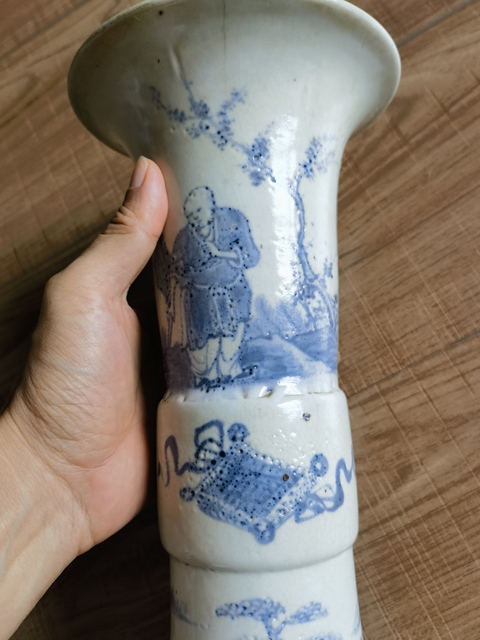 古玩陶瓷青花花觚真品鑒賞圖