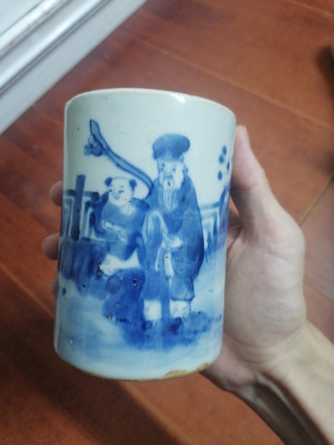 古玩陶瓷人物紋青花筆筒真品鑒賞圖