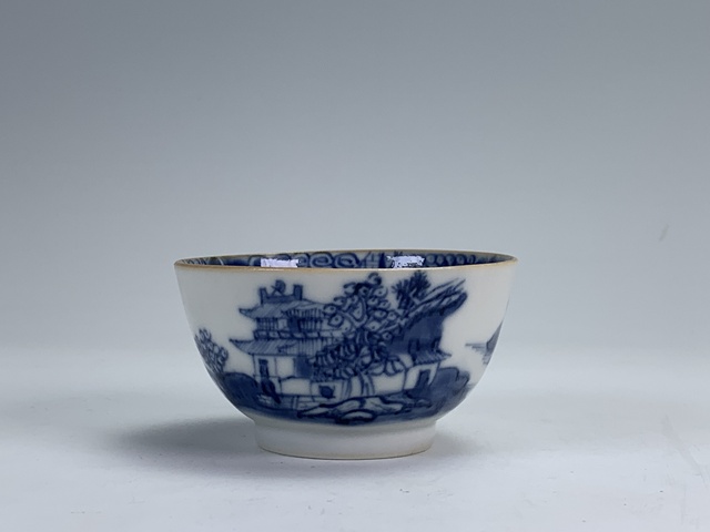 古玩陶瓷清乾隆·青花山水樓閣紋茶園拍賣,當前價格155元