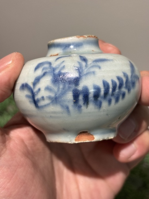 古玩陶瓷青花花卉紋水盂真品鑒賞圖
