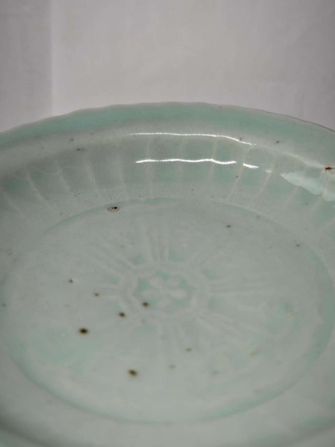 古玩陶瓷青白釉花卉紋花口盤真品鑒賞圖