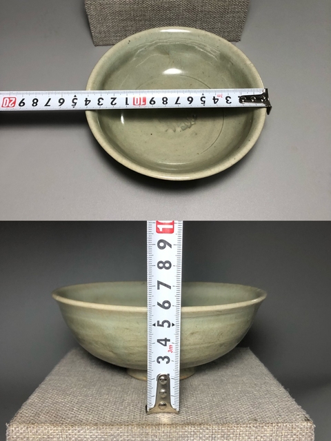 古玩陶瓷龍泉青瓷花卉紋碗真品鑒賞圖