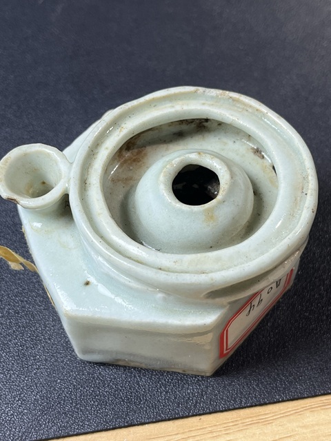 古玩陶瓷白釉水注真品鑒賞圖