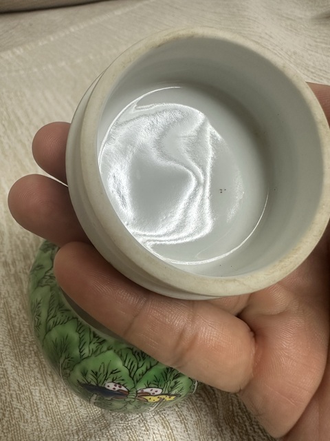 古玩陶瓷廣彩畫白菜紋蓋罐真品鑒賞圖