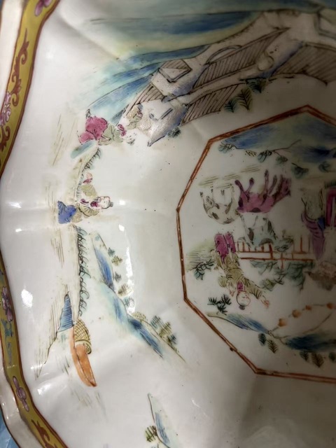 古玩陶瓷人物山水紋八方花口深盤真品鑒賞圖