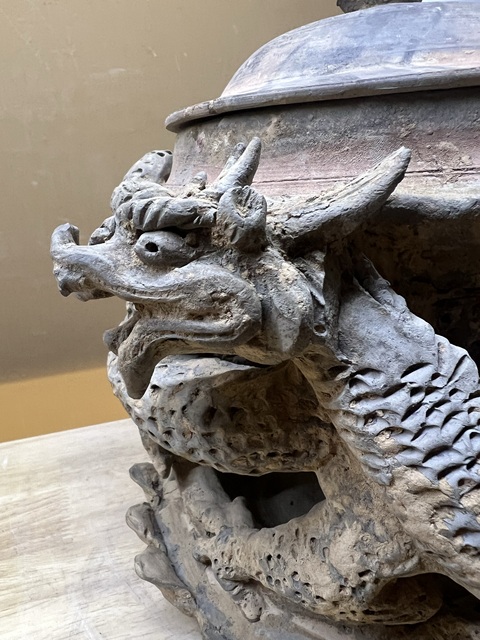 古玩陶瓷五代·三龍堆塑陶燈拍賣(mài),當(dāng)前價(jià)格65000元