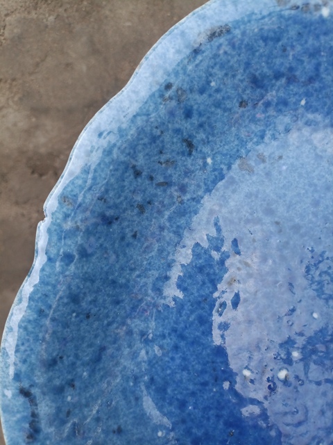 古玩陶瓷藍釉海棠貢盤真品鑒賞圖