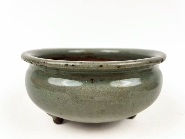 古玩陶瓷明晚期·龍泉三足爐拍賣，當前價格1163元
