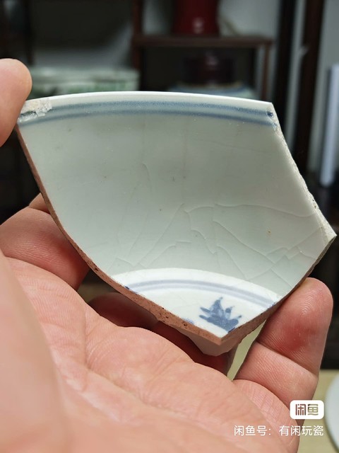 古玩陶瓷花鳥(niǎo)紋青花碗標(biāo)本真品鑒賞圖