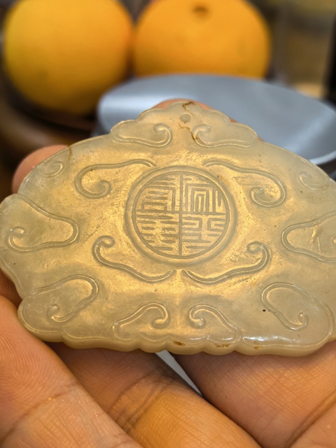 古玩玉器和田玉雕象題材掛件真品鑒賞圖