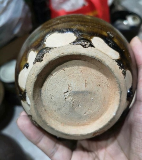 古玩陶瓷宣州窯褐釉罐真品鑒賞圖