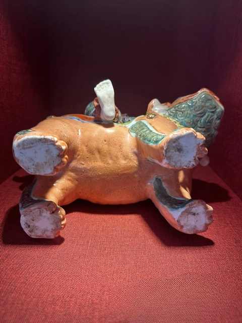 古玩陶瓷粉彩人物瓷塑雕像真品鑒賞圖