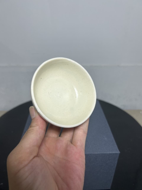 古玩陶瓷白釉茶碗真品鑒賞圖