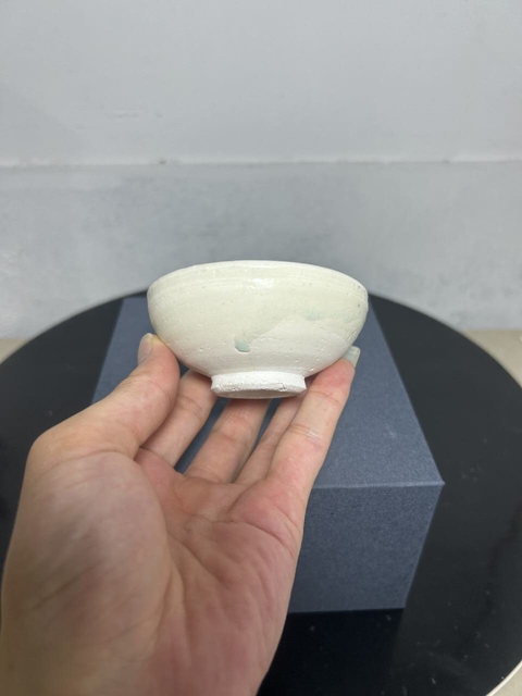 古玩陶瓷白釉茶碗真品鑒賞圖