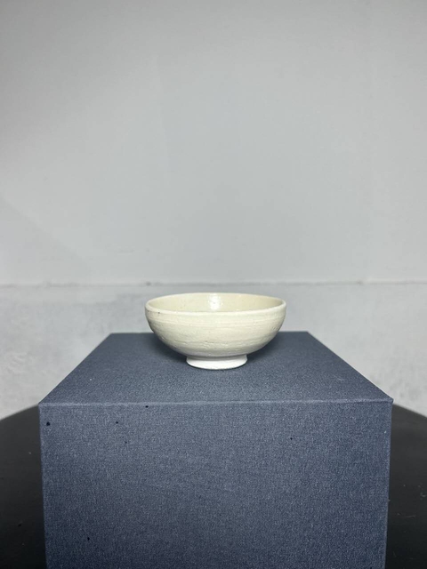 古玩陶瓷白釉茶碗真品鑒賞圖