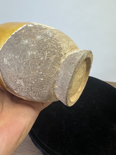 古玩陶瓷黃釉雞冠皮囊壺真品鑒賞圖