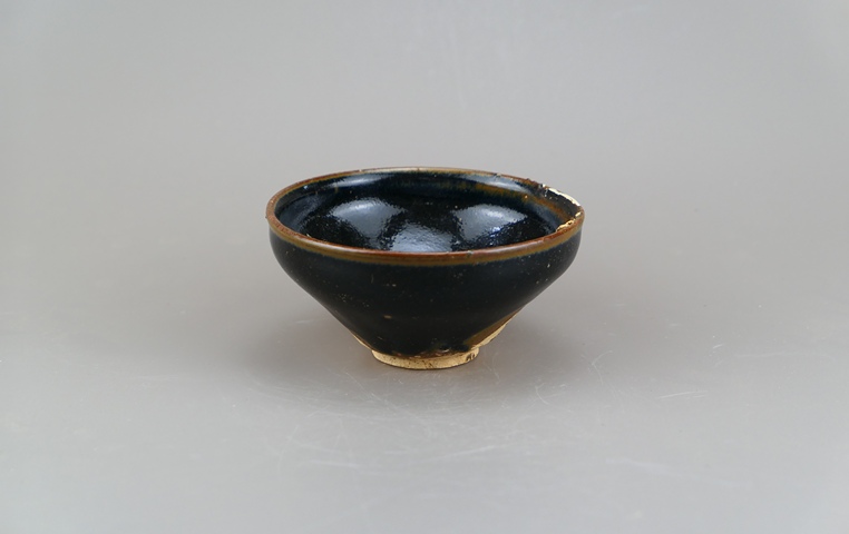 古玩陶瓷遇林亭窯烏金釉茶盞真品鑒賞圖